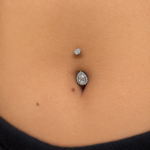 REGINA gioiello per piercing in titanio F136 con filettatura interna